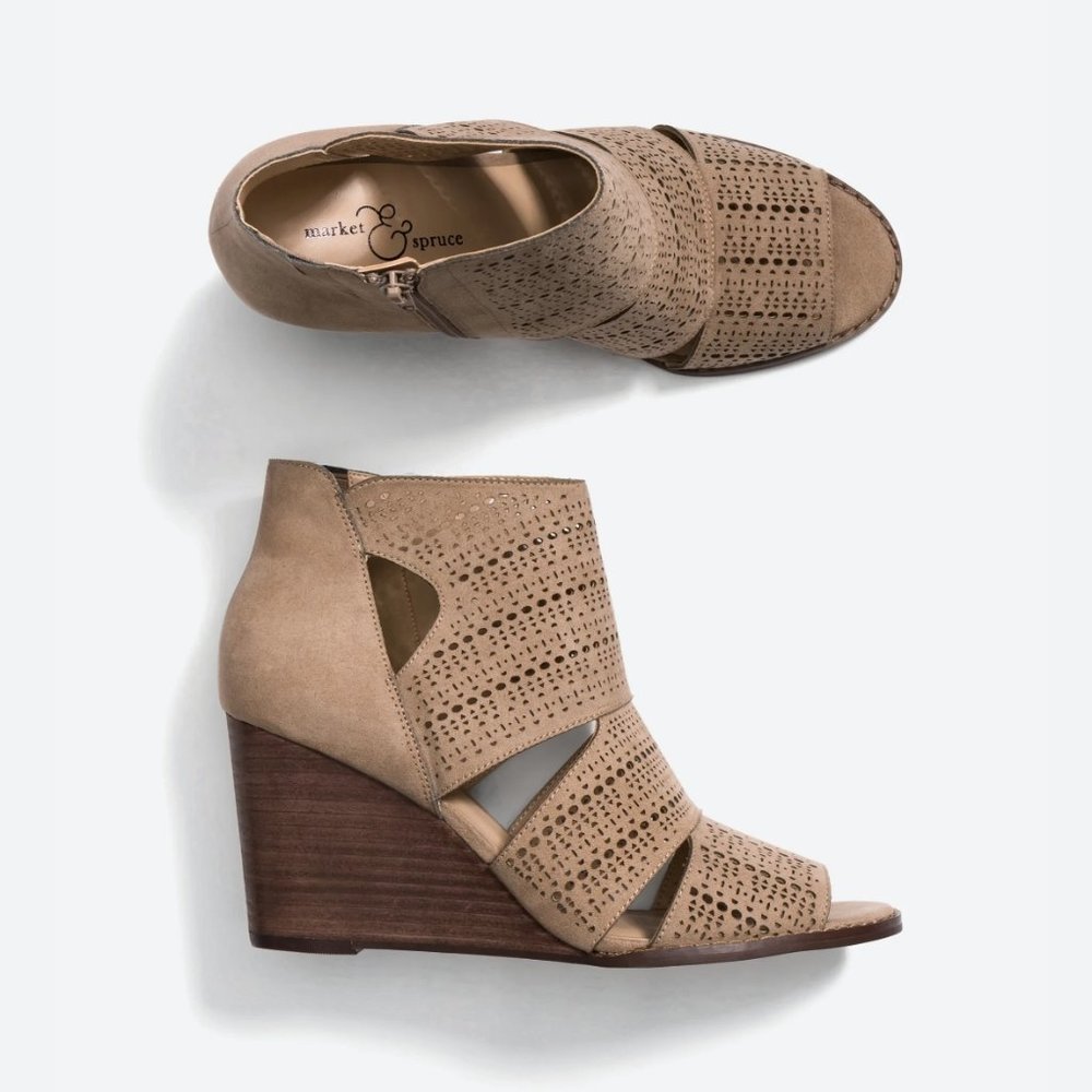 MARKET & SPRUCE Trelia Laser Cut Wedge